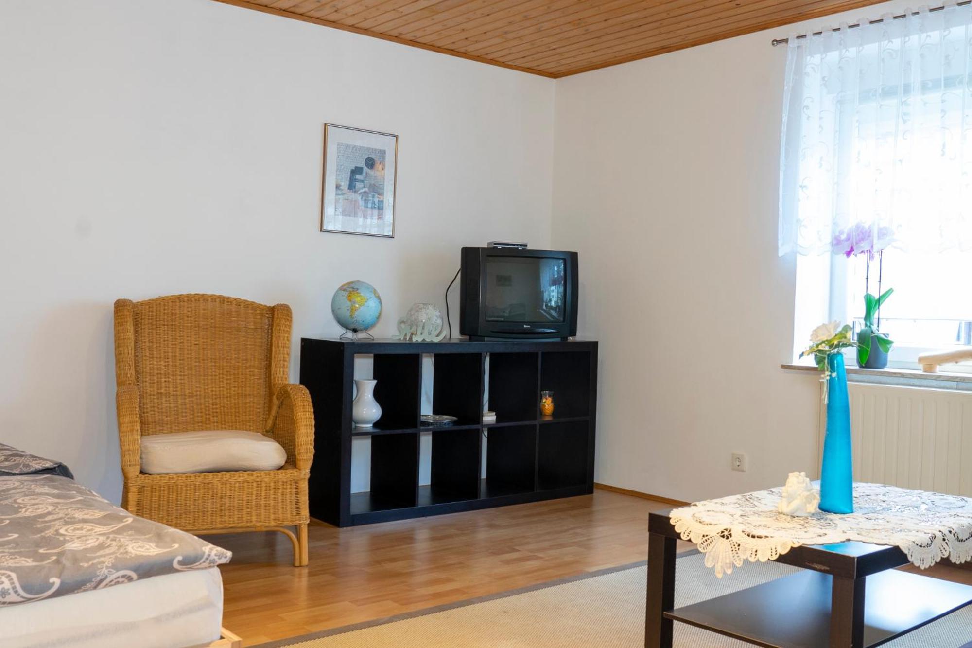 Ferienwohnung In Woerrstadt Bagian luar foto